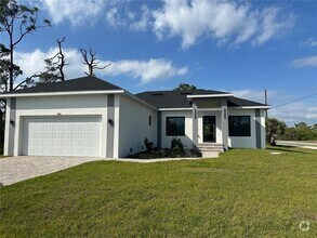 Building Photo - 15561 Aldama Cir