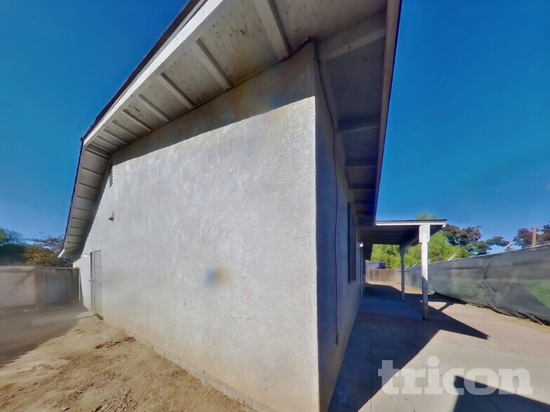 Building Photo - 601 Jeelu Way