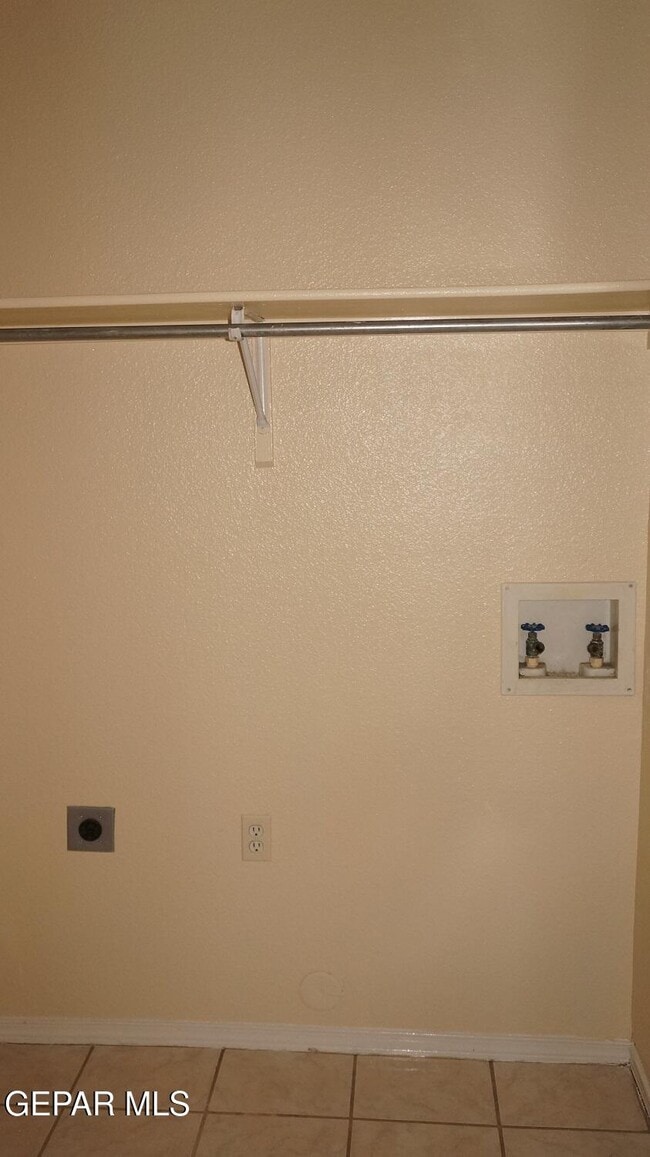 Building Photo - 8909 Herbert St