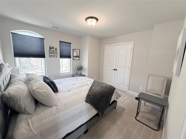 Building Photo - 305 Tottenham Ct