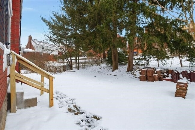 Building Photo - 3841 Lawnview Ave