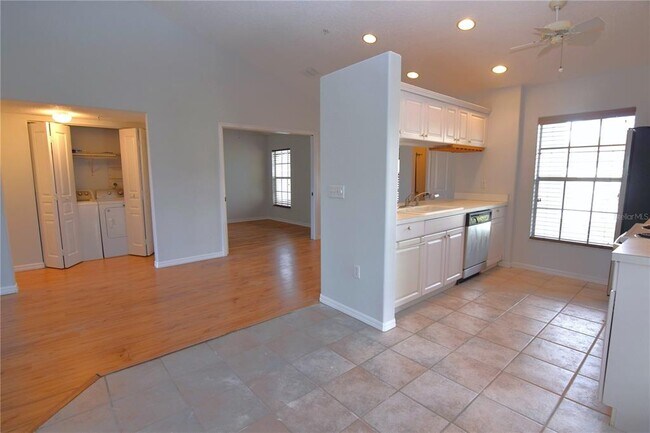 Building Photo - 8355 Glen Rose Way