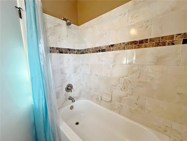 Building Photo - 2896 Landington Way NW