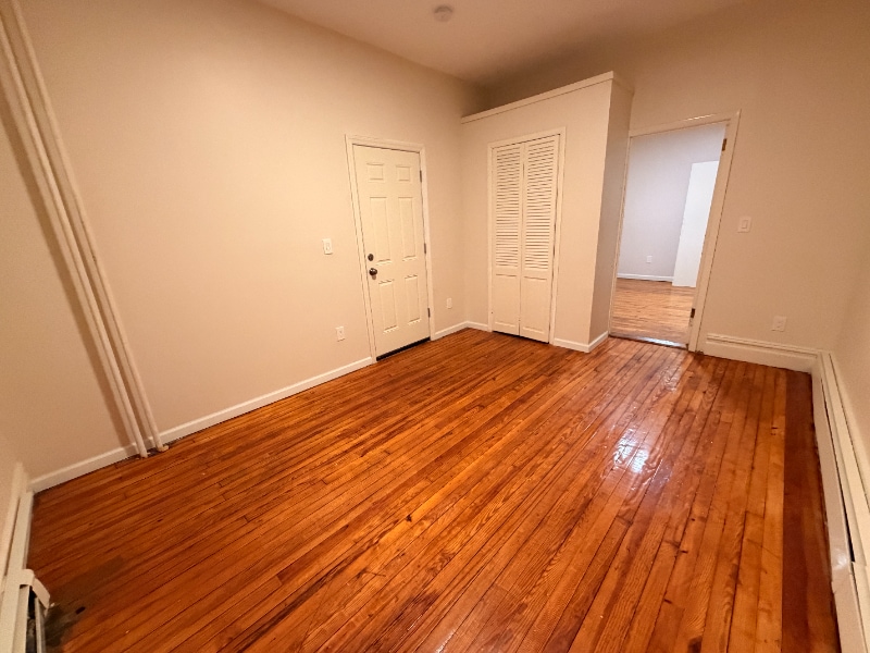 Building Photo - 2320A Powell Ave