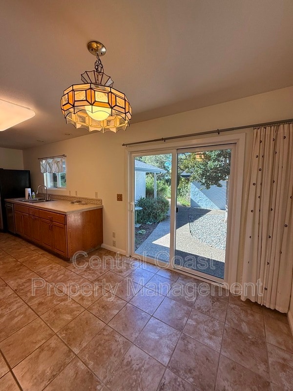 Building Photo - 17959 Berta Canyon Rd