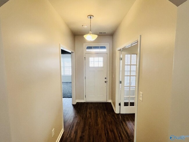 Building Photo - 292 Holt St