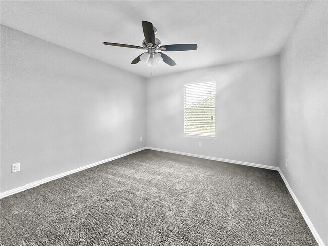 Building Photo - 8402 Parapet Pl