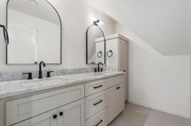 Building Photo - Beautiful Brand New 4 bedroom Home!