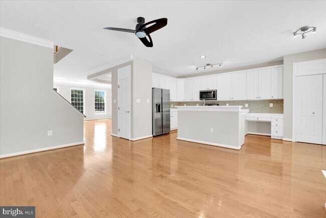 Building Photo - 47698 Loweland Terrace