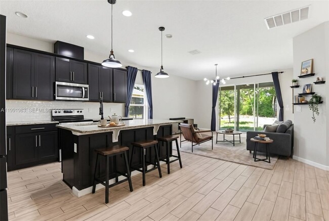 Building Photo - 1034 Chelan Falls Dr