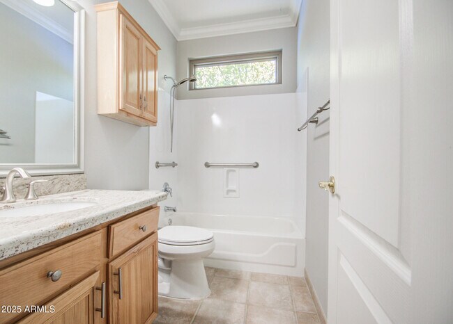 Building Photo - 1634 W Windsong Dr