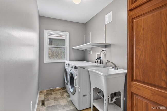 Building Photo - 47 15th Ave