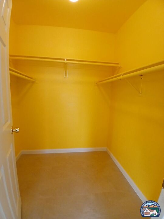 Building Photo - 2377 Sand Knoll Ave