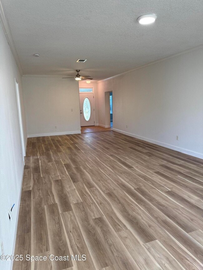 Building Photo - 2613 Quentin Ave SE