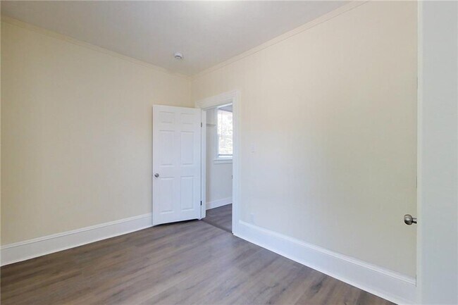 Building Photo - 41 Almy St