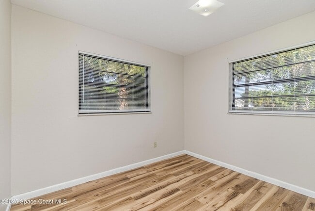 Building Photo - 3648 Tomlin Dr