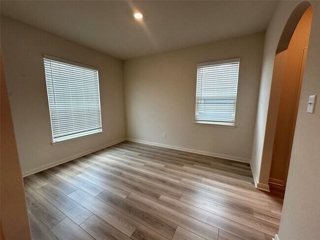 Building Photo - 26720 Frost Dr