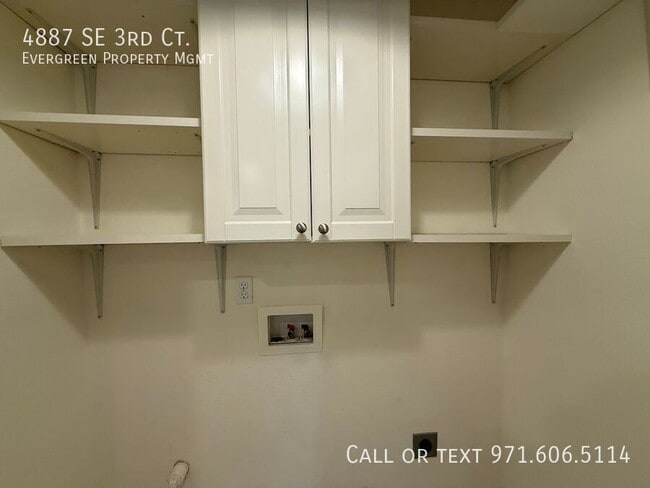 Building Photo - 4887 SE 3rd Ct