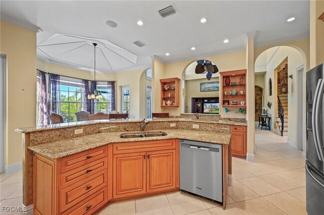 Building Photo - 18150 Old Pelican Bay Dr