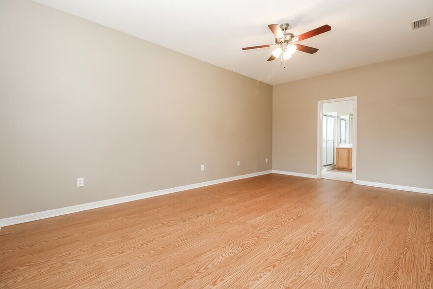 Building Photo - 75 Fairmont Dr