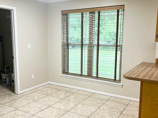 Building Photo - 1934 Co Hwy 3280