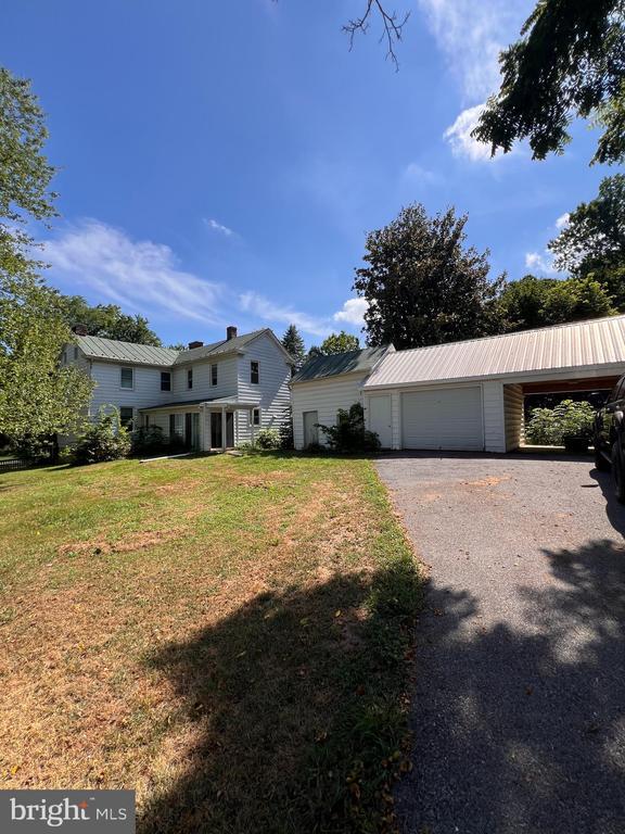 Building Photo - 704 W Washington St