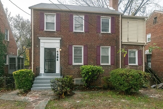 Building Photo - 4308 Alabama Ave SE