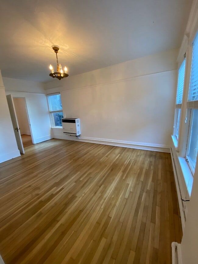 Building Photo - SUMMER SPECIAL – Move in and Save Big!