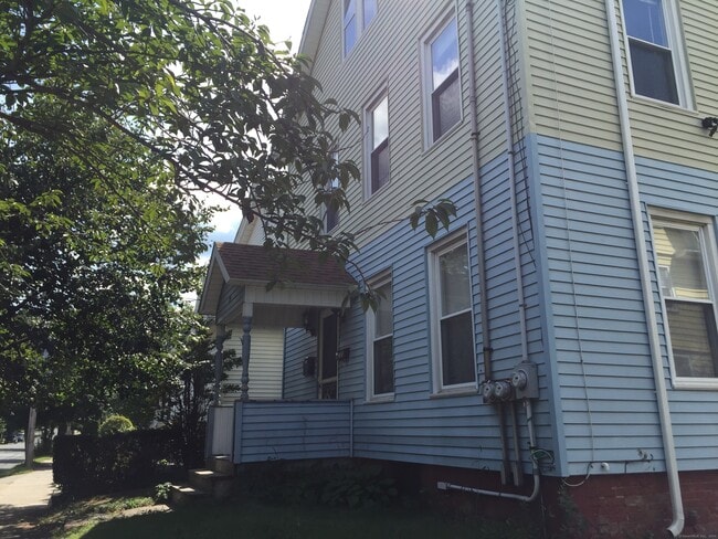 Primary Photo - 39 Church St
