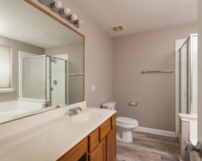 Building Photo - 2109 Hanakoa Falls Dr