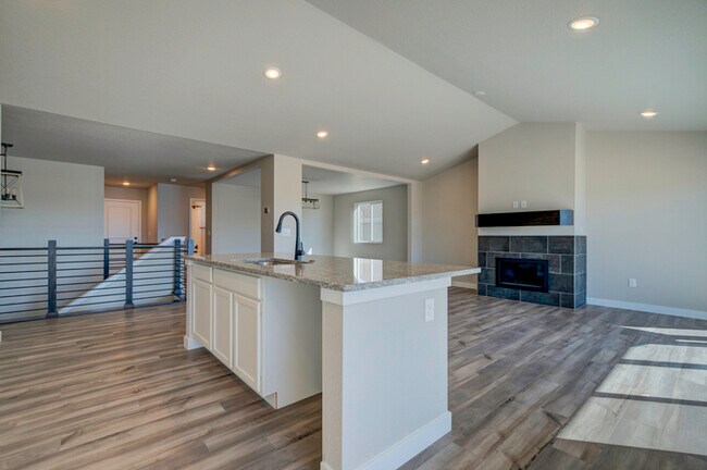 Building Photo - 13485 Savannah Falls Court (PRTR27)