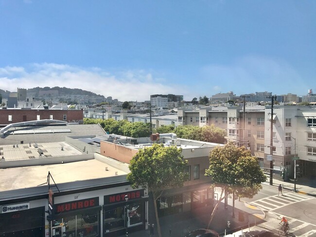 Building Photo - HIP 1BR/1BA Mission MODERN!  Laundry in Un...