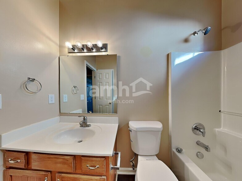 Building Photo - 4149 Shadetree Dr