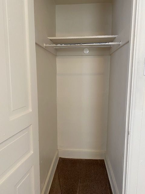 Building Photo - 2nd Floor 1 BR Apt Located On Derry St