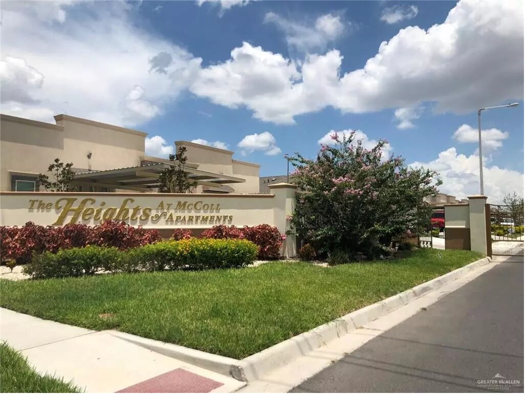 Building Photo - 904 E Myrtle Beach Ave