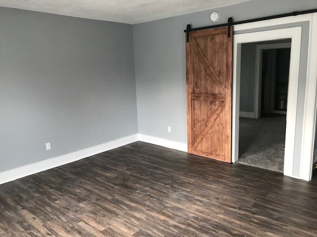 Building Photo - 508 Niagara Ave