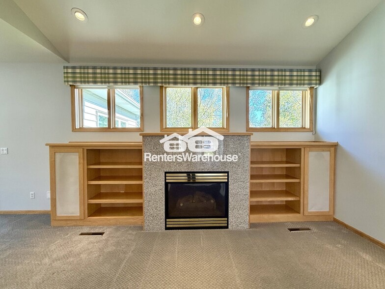 Building Photo - 9536 Windflower Pl N