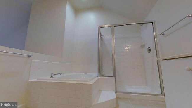 Building Photo - 2503 James Monroe Cir