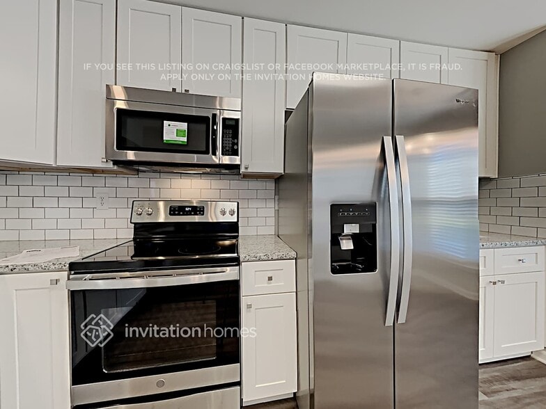 Building Photo - 3515 Balsam Tree Dr