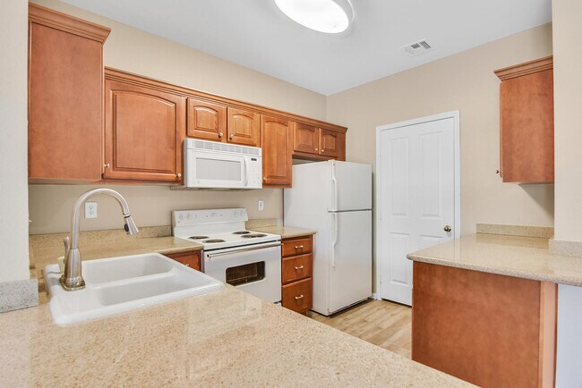 Building Photo - 2900 Sunridge Heights Pkwy