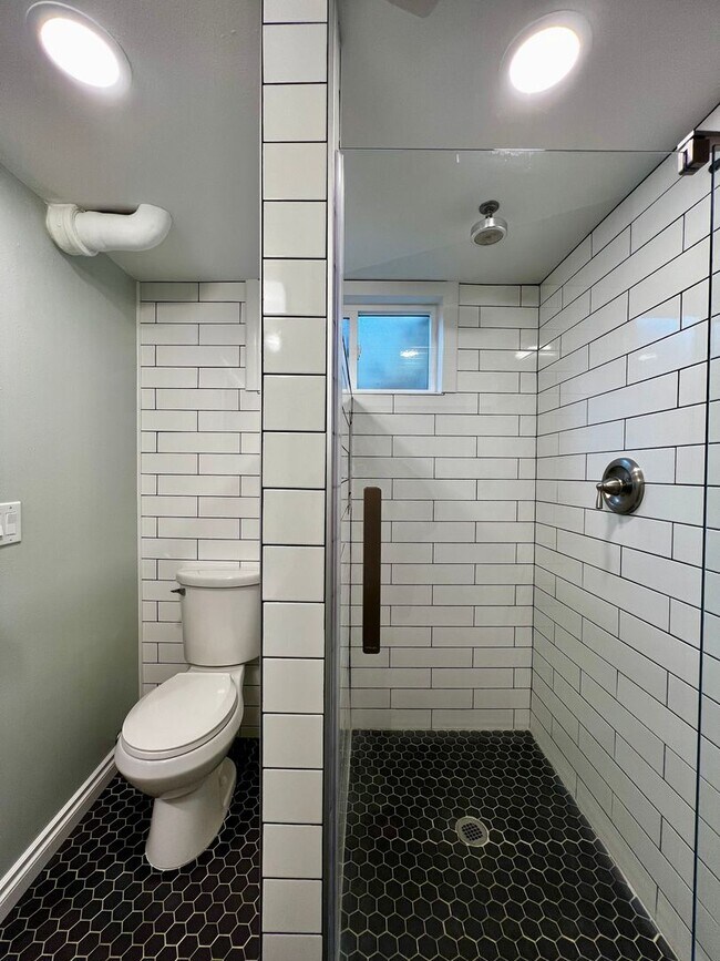 Building Photo - Non-Refundable & Security Deposit Total: $3000.00