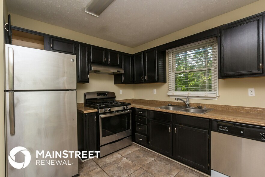 Building Photo - 294 Oak Landing Cir