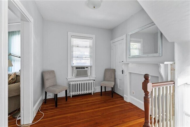 Building Photo - 5 Slocum St