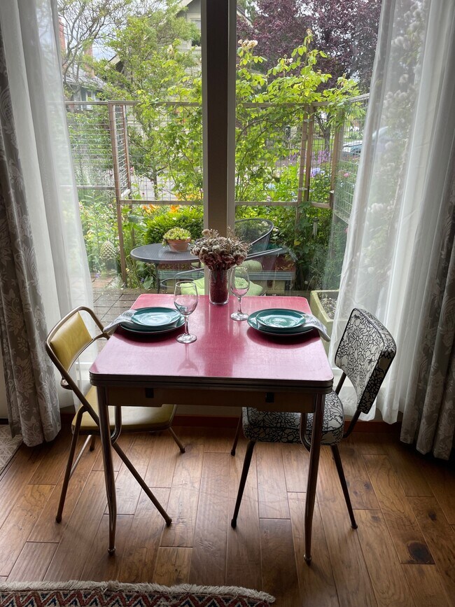 Dining Table - 2411 Peabody St