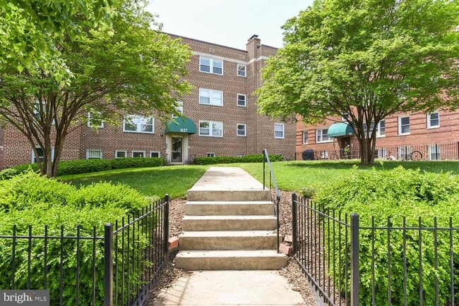 Building Photo - 1627 Massachusetts Ave SE