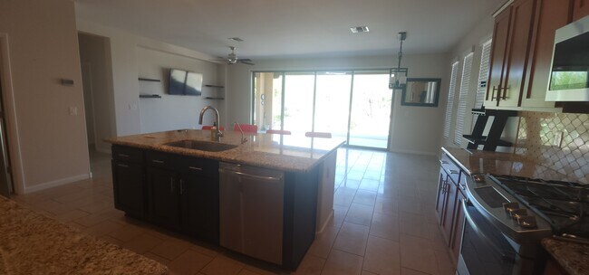Building Photo - 3350 Big Sky Dr