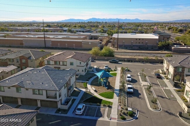 Building Photo - 4100 S Pinelake Way