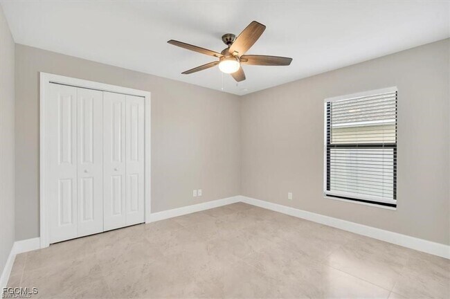 Building Photo - 1241 NW 37th Pl