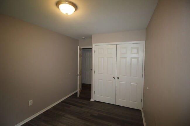 Building Photo - Saint Georges Apartments