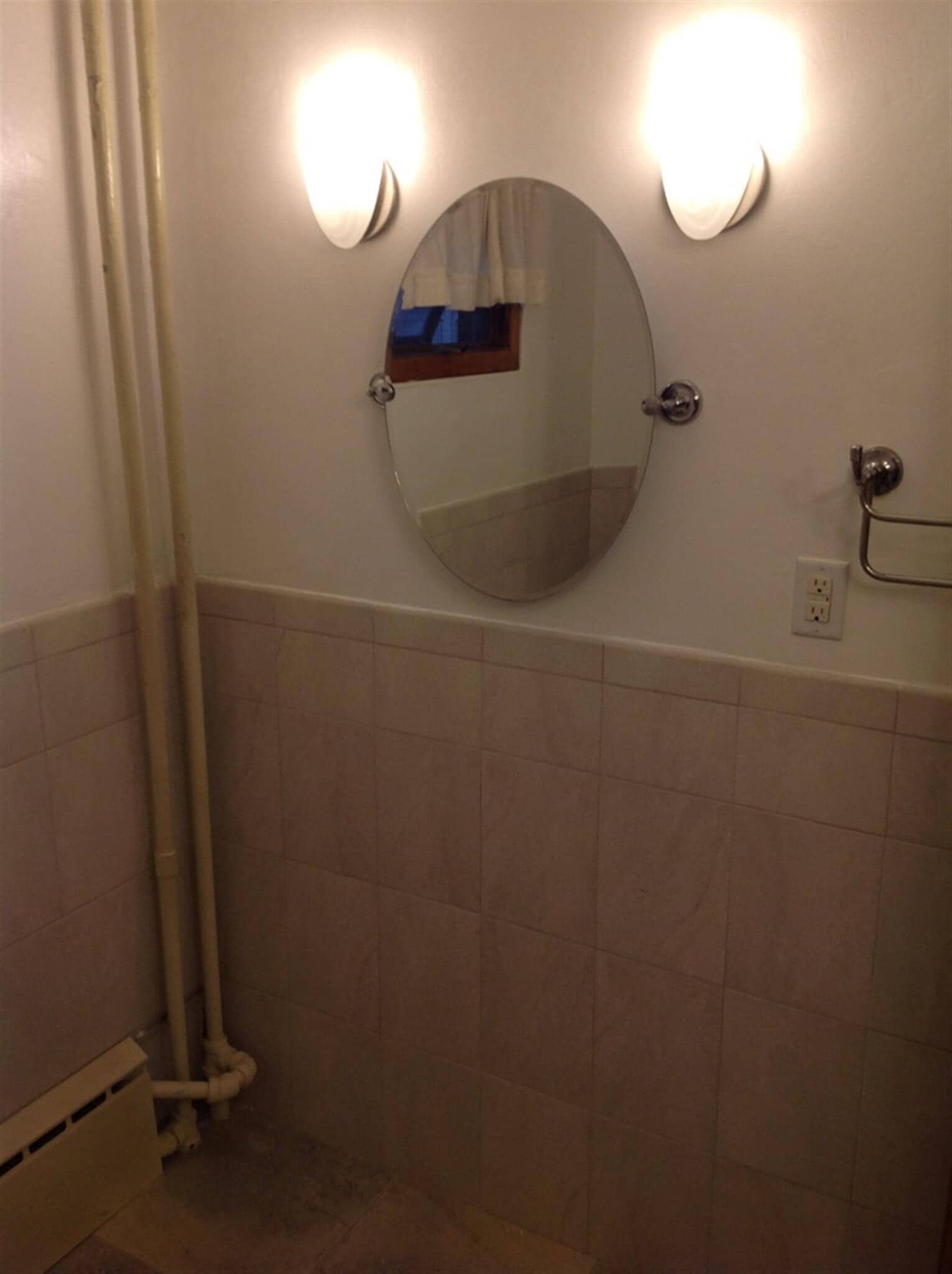 Building Photo - 28 Dover St